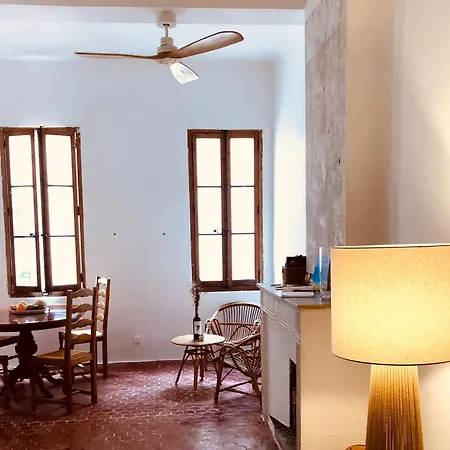 Superbe Appartement Familial En Coeur De Ville - Parking - Petit Dej Sur Demande La Ciotat Exterior photo