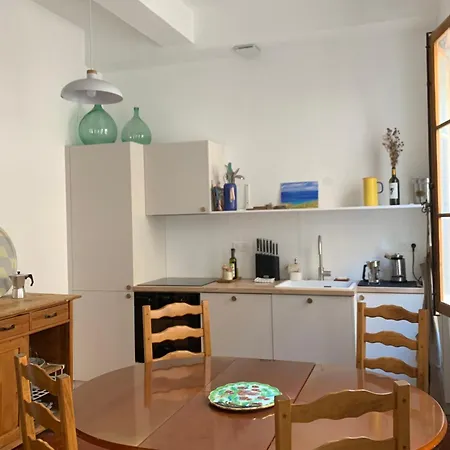 Superbe Appartement Familial En Coeur De Ville - Parking - Petit Dej Sur Demande La Ciotat Exterior photo